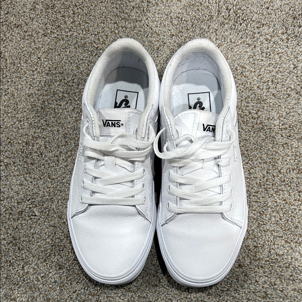 LIKE NEW - Vans All-White Low-Top Sneakers